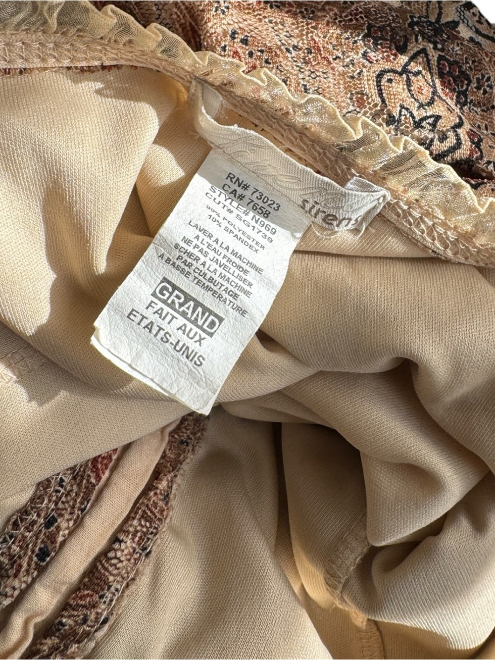 Brown Paisley Lace-Trim Sleeveless Top - Women - Picture 3 of 6